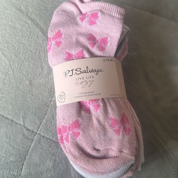 P.J. Salvage 🎀 6 Pairs of No Show Socks! - Picture 8 of 9